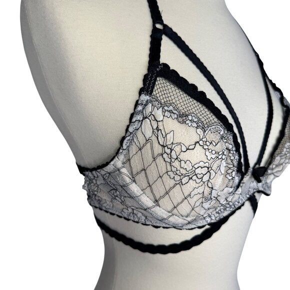 Victorias Secret Blk/Wht Very Sexy Lace Multi Strap Underwire Bra 34B Whimsigoth - Picture 8 of 8